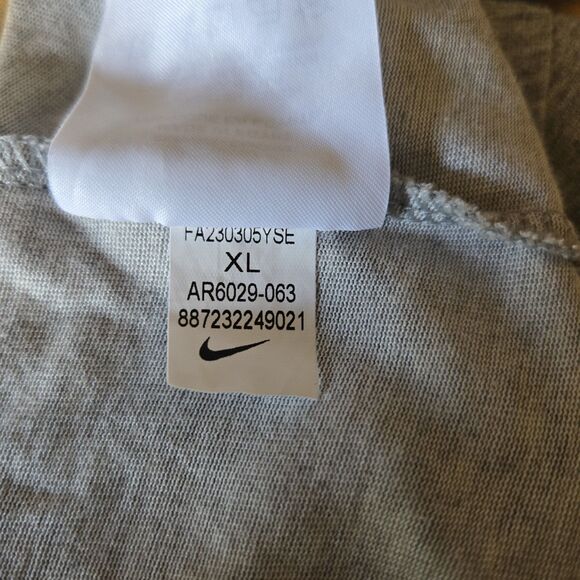 Nike Tee Dri-Fit T-Shirt Mens XL Light Grey Athletic Performance Tee - Picture 5 of 7